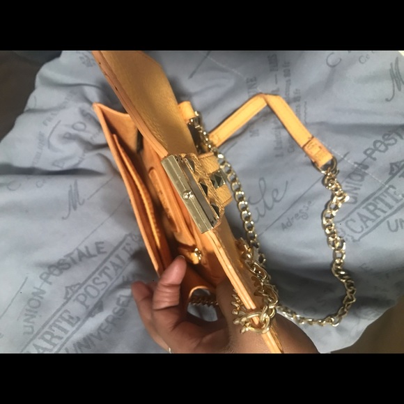 Out with the old - Picture 4 of 4